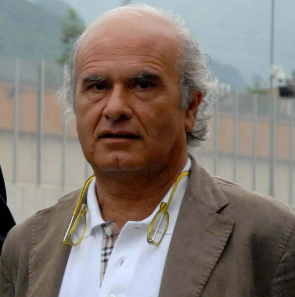 Iodice bussa al carcere spezzino: «Vengo a scontare la pena...»