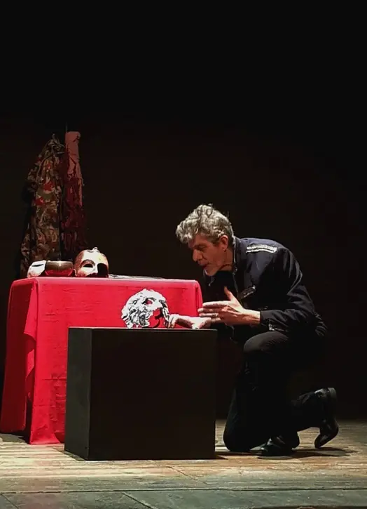 Barlucchi, l'uomo delle maschere e l'esperienza sul set de "Il Colibrì"