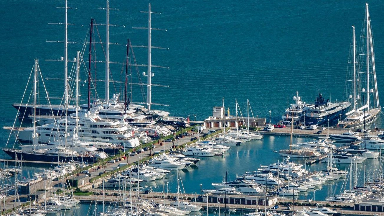 Mirabello Flute, 4 giorni  con  i big del lusso in mare