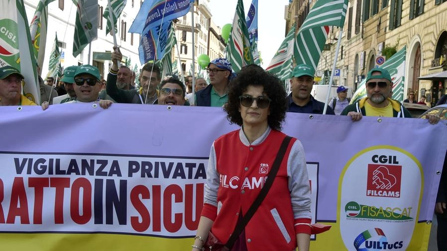 Una recente manifestazione nazionale degli operatori di guardia privata a Roma