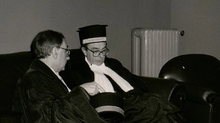 Il professor Armando Petrucci (a destra nella foto) con il professor Mario Rosa