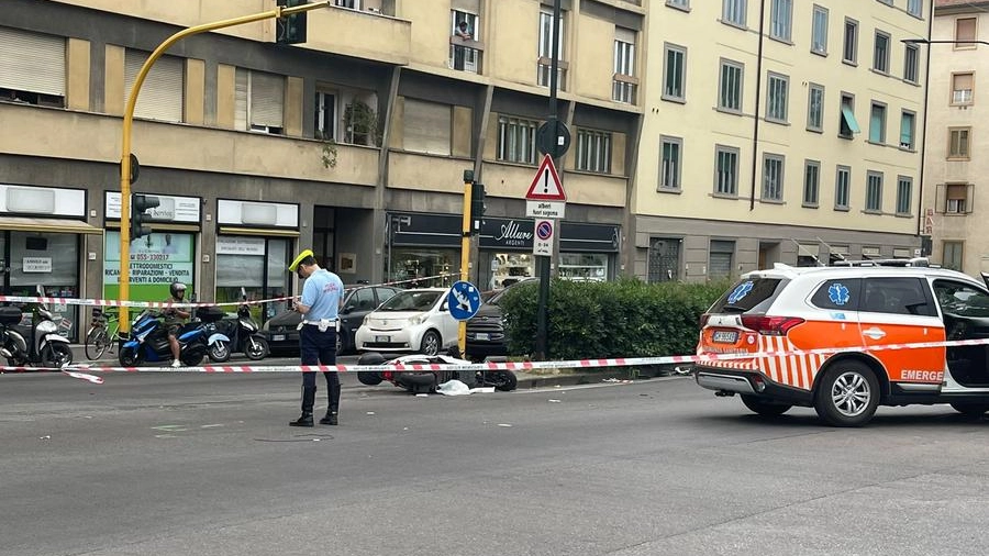 Il luogo dell'incidente in viale Redi a Firenze