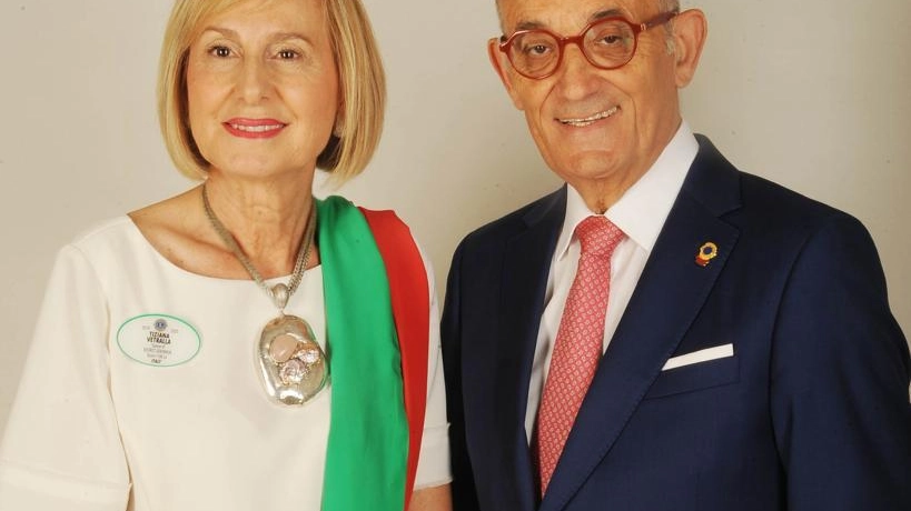 Il Governatore Lions Pierluigi Rossi con la moglie Tiziana