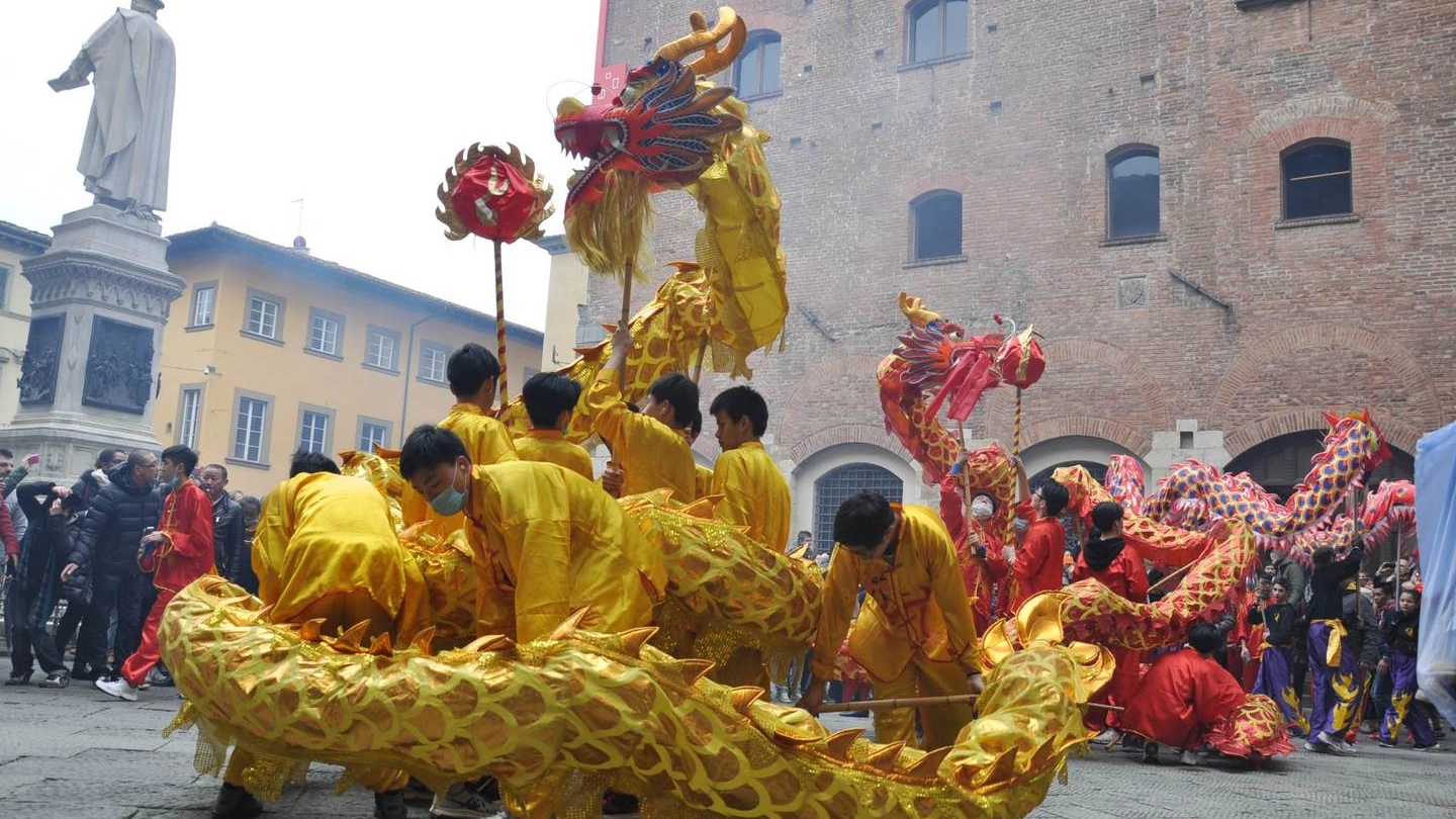 Capodanno cinese a Prato (foto Attalmi)