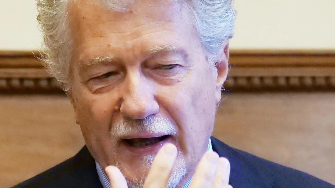 Rifiuti, soccorso Pnrr ai Comuni In arrivo cassonetti intelligenti Ghinelli: "Piano da 21 milioni" Rifiuti, soccorso Pnrr ai Comuni In arrivo cassonetti intelligenti Ghinelli: "Piano da 21 milioni"