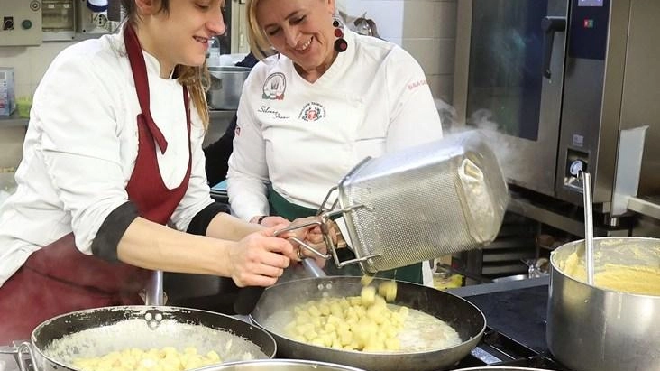 Girogustando tra cucina e scuola. Due giorni a Pienza e all’Artusi Girogustando tra cucina e scuola. Due giorni a Pienza e all’Artusi