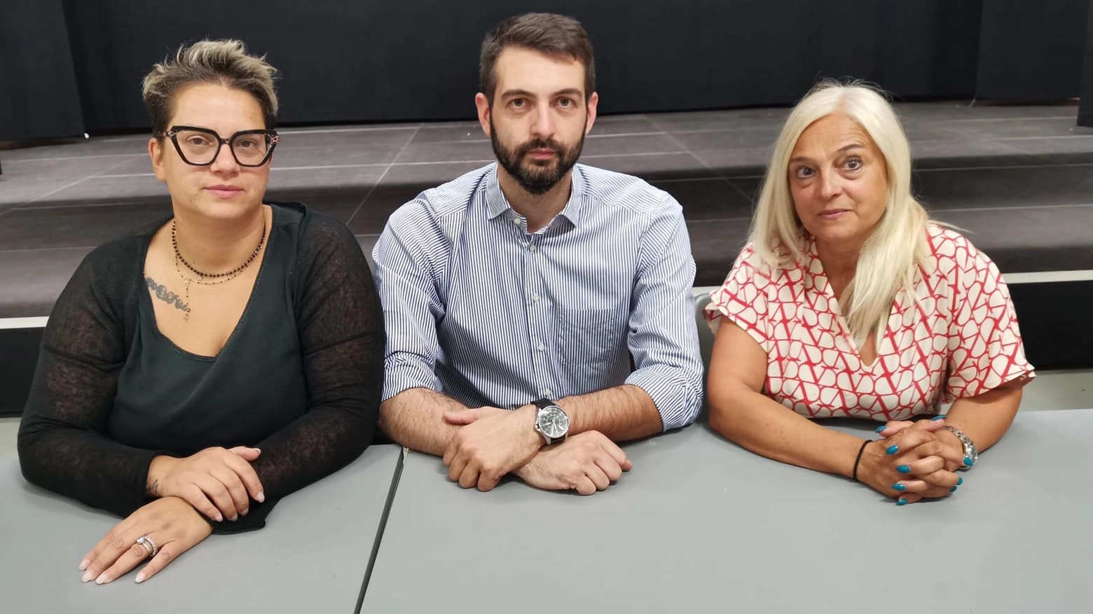 "Scuola Primaria di Sinalunga allagata: lavori non finiti".
"Scuola Primaria di Sinalunga allagata: lavori non finiti".