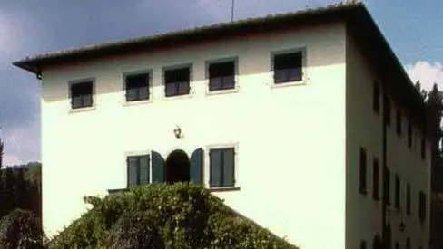 La villa simbolo della fattoria di Sorbaiano nel territorio comunale di Montecatini Valdicecina che va all’asta