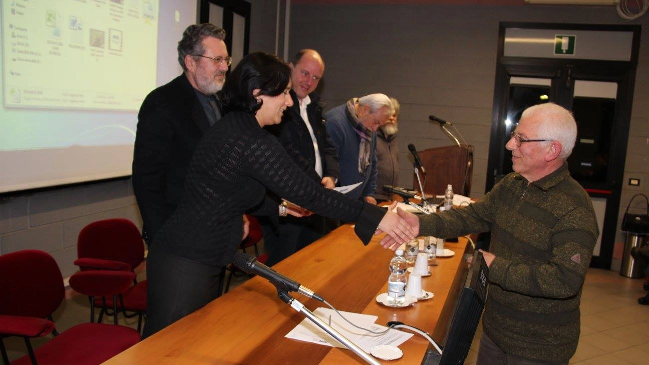 Una precedente cerimonia di premiazione dell'Avis comunale della Spezia