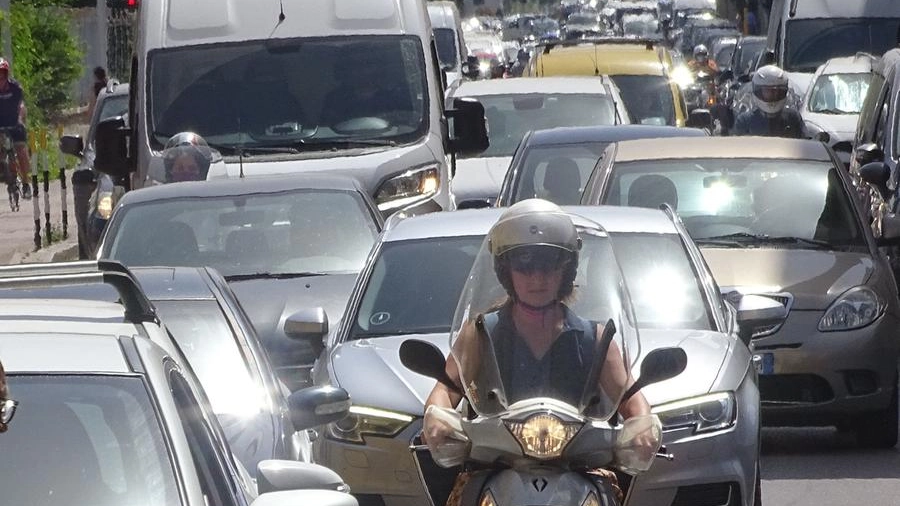 Traffico caos nella zona di Firenze Sud dopo la chiusura del casello Impruneta della A1