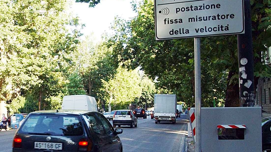 La postazione autovelox  di viale Matteotti Per il giudice  i viali non hanno  le caratteristiche  di strade urbane  di scorrimento  e le multe fatte  vanno annullate