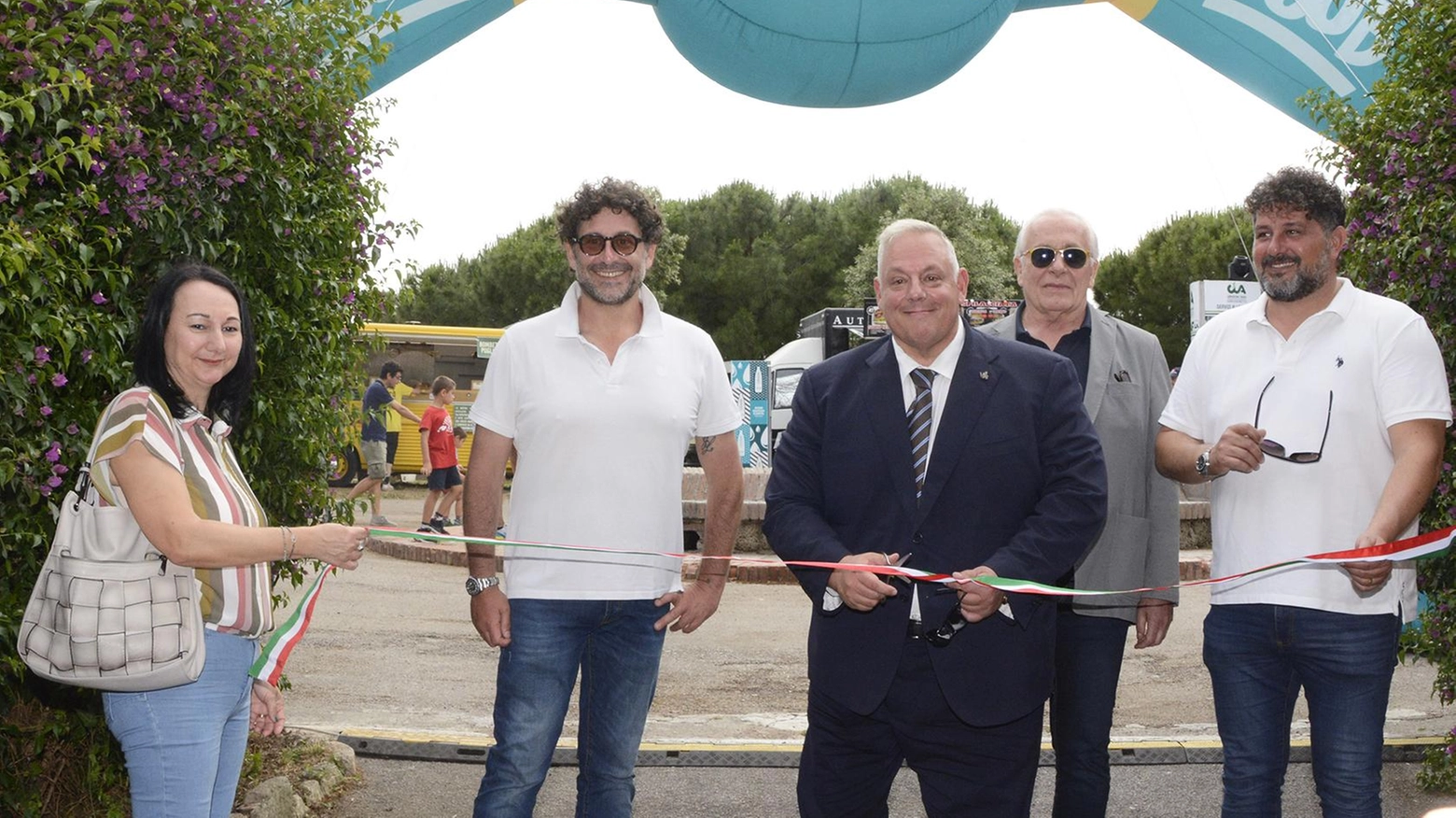 Inaugurata la tre giorni di "Street Food" Enogastronomia di tutti i tipi sulle Mura Inaugurata la tre giorni di "Street Food" Enogastronomia di tutti i tipi sulle Mura