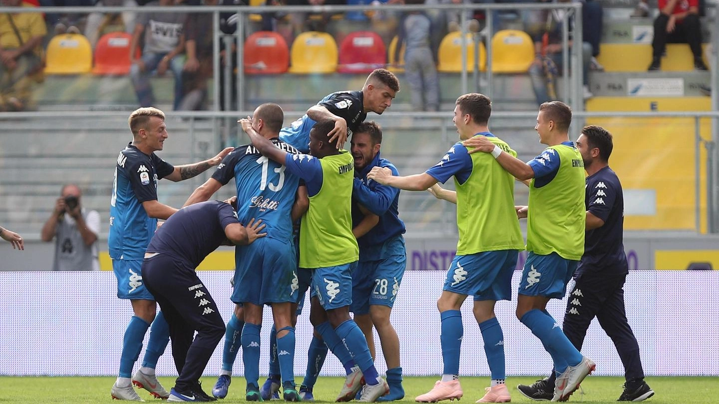 Frosinone-Empoli, esultanza azzurra dopo il gol di Ucan (Ansa)