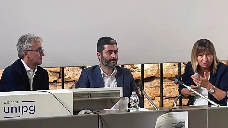 Presentato ’’Isola d’Acqua’’ Documentario etnografico sui pescatori del Trasimeno Presentato ’’Isola d’Acqua’’ Documentario etnografico sui pescatori del Trasimeno
