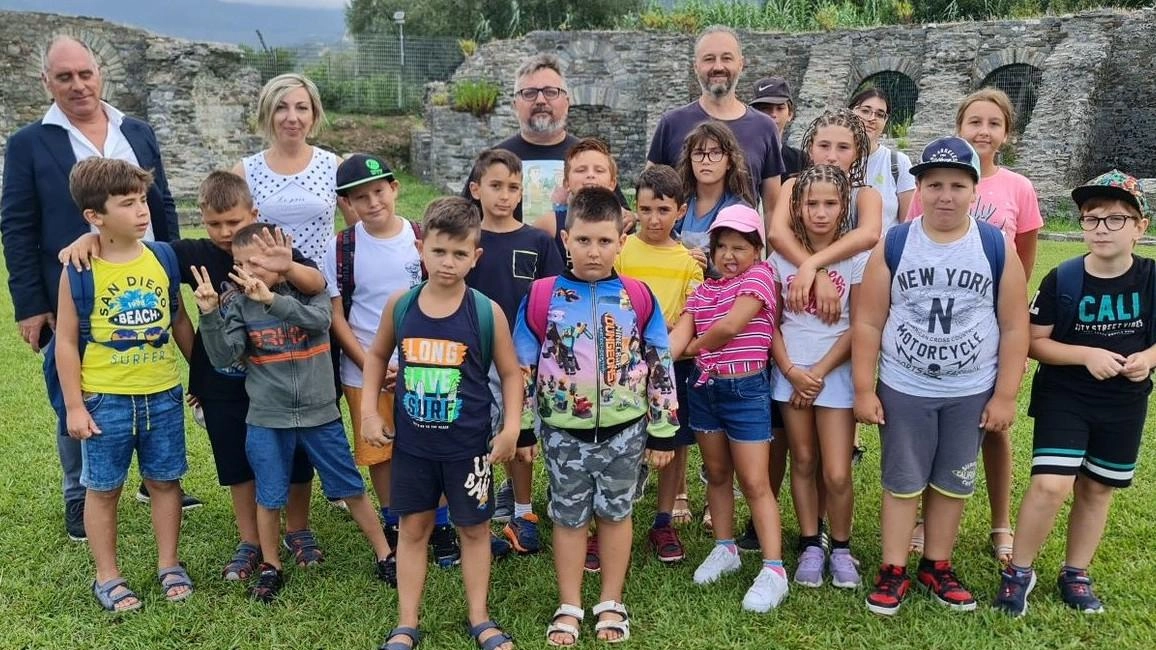 Imparare è un gioco. Dai canali di irrigazione alla centrale idroelettrica. Il Lunense fa scuola Imparare è un gioco. Dai canali di irrigazione alla centrale idroelettrica. Il Lunense fa scuola