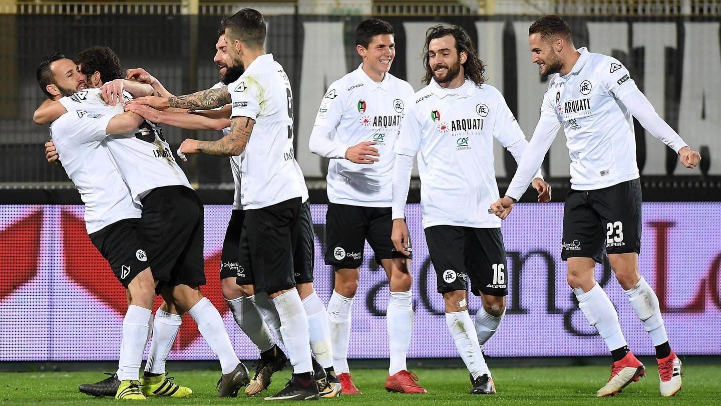 Spezia-Salernitana 3-0, l'esultanza degli aquilotti (LaPresse)