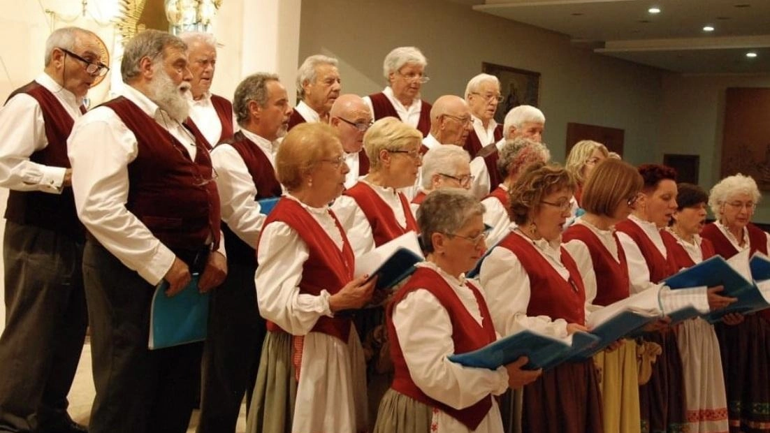 Rassegna Corale. Camiglianese: canti sacri popolari e di montagna Rassegna Corale. Camiglianese: canti sacri popolari e di montagna