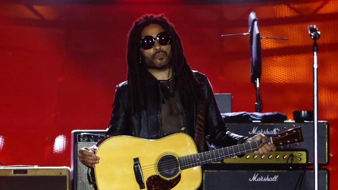 Ieri altri due annunci per il cartellone dell’edizione 2024, che porterà nuovamente in piazza Napoleone l’amatissimo rocker statunitense e per la prima volta il rapper italiano, idolo delle giovani generazioni.