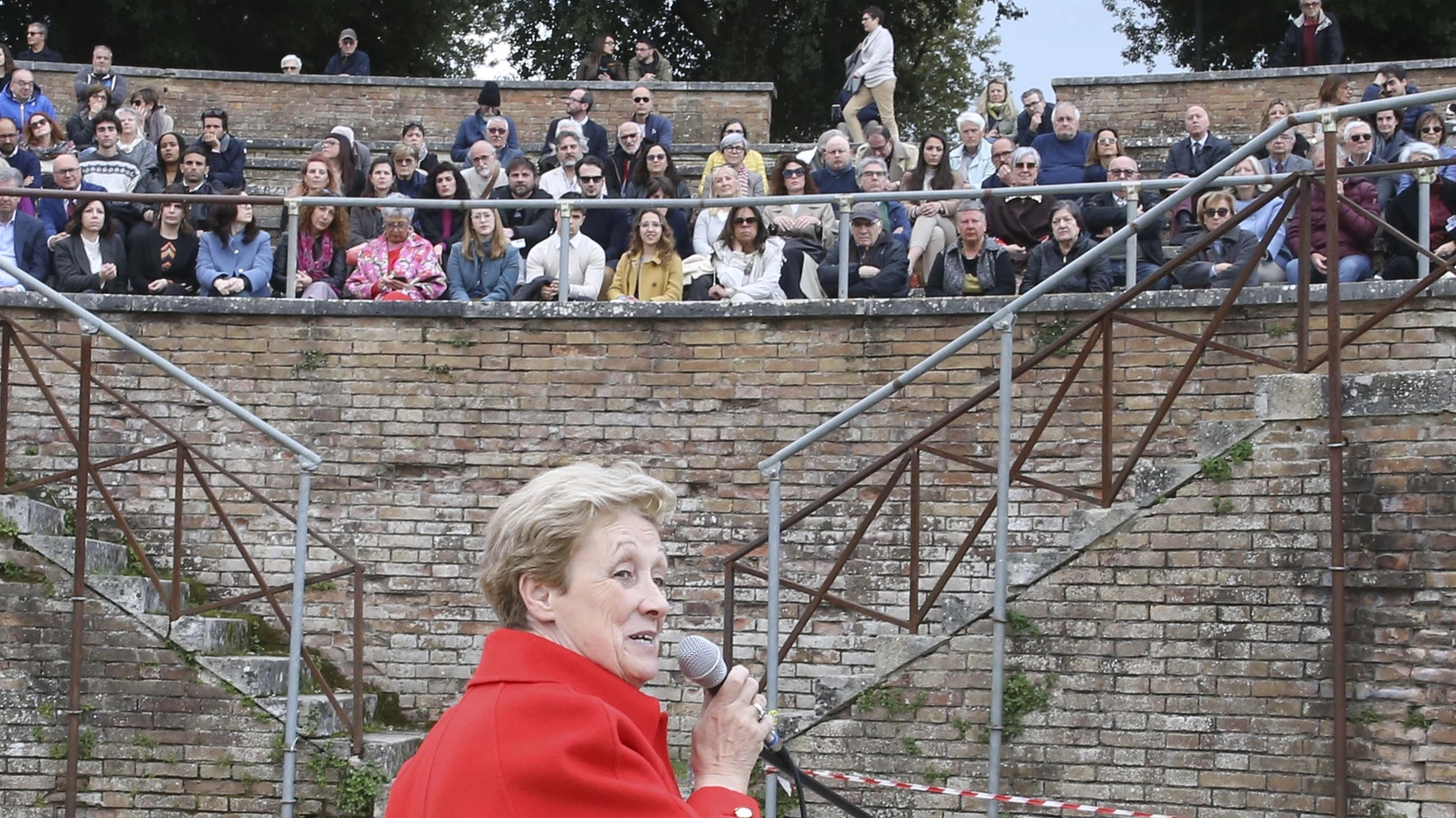 Il battesimo all’anfiteatro Ferretti presenta le sue liste "Noi coesi, altri frantumati" Il battesimo all’anfiteatro Ferretti presenta le sue liste "Noi coesi, altri frantumati"