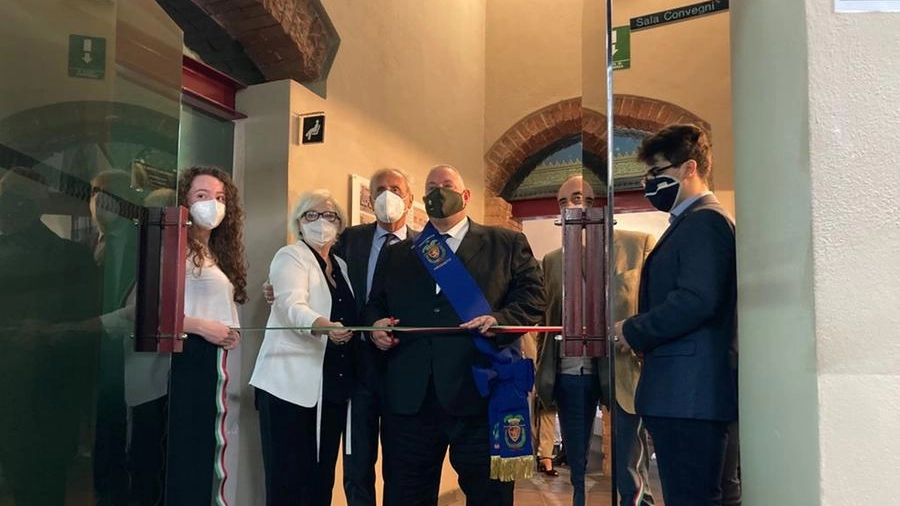 Inaugurata la pinacoteca nella sala Pegaso della Provincia