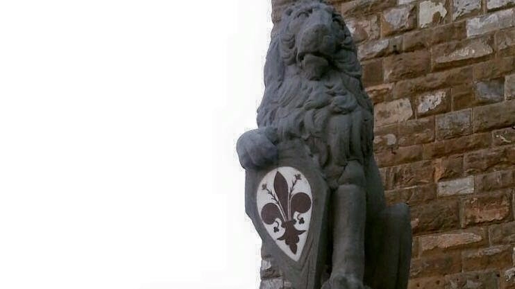 La statua del Marzocco restaurata