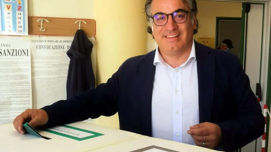 Terzo mandato per Novoa che ha ottenuto il 57,4% contro il 40,2% di Giorgio Santi