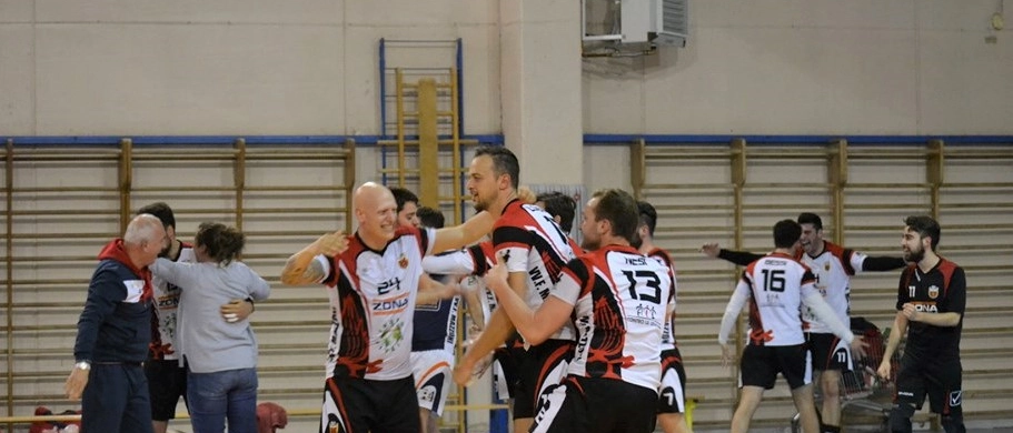 Volley, Zona Market Pistoia, gioia promozione: la festa è qui