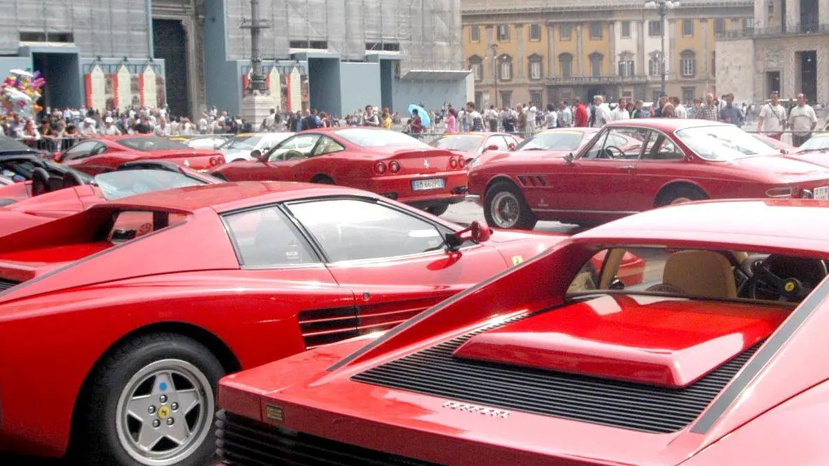 Il maxi-raduno   delle Ferrari  infiamma l’Arci