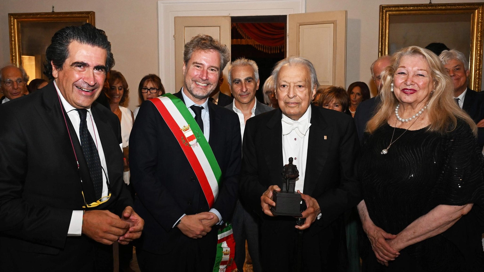 Giglio, standing ovation. Successo per Zubin Mehta e l’Orchestra della “Scala“ Giglio, standing ovation. Successo per Zubin Mehta e l’Orchestra della “Scala“