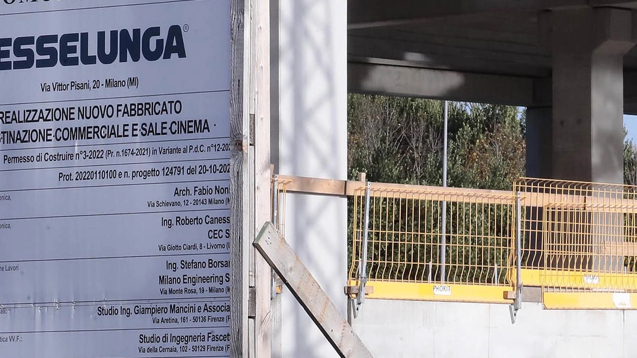 Cento posti a Esselunga: "Priorità per i senesi senza limiti di età. Aperte le selezioni"