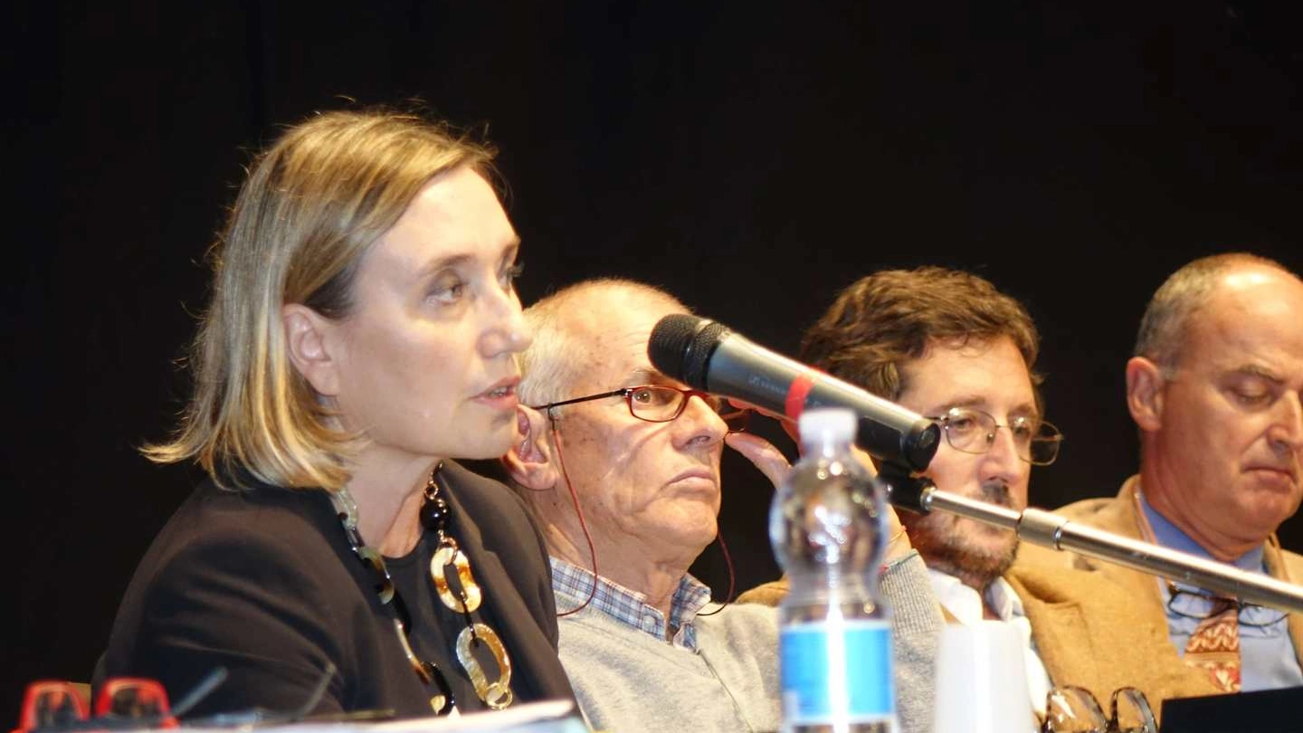Ida Aragona, della Asl durante un incontro pubblico sul tallio
