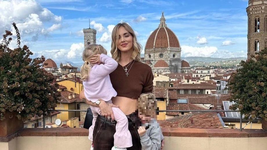 Chiara Ferragni a Firenze con i figli (Foto Instagram)