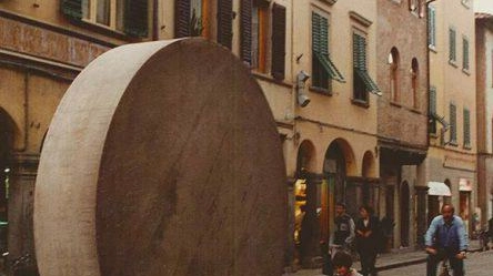 Nuova sede per ruote di Staccioli Le opere al centro di polemiche Nuova sede per ruote di Staccioli Le opere al centro di polemiche