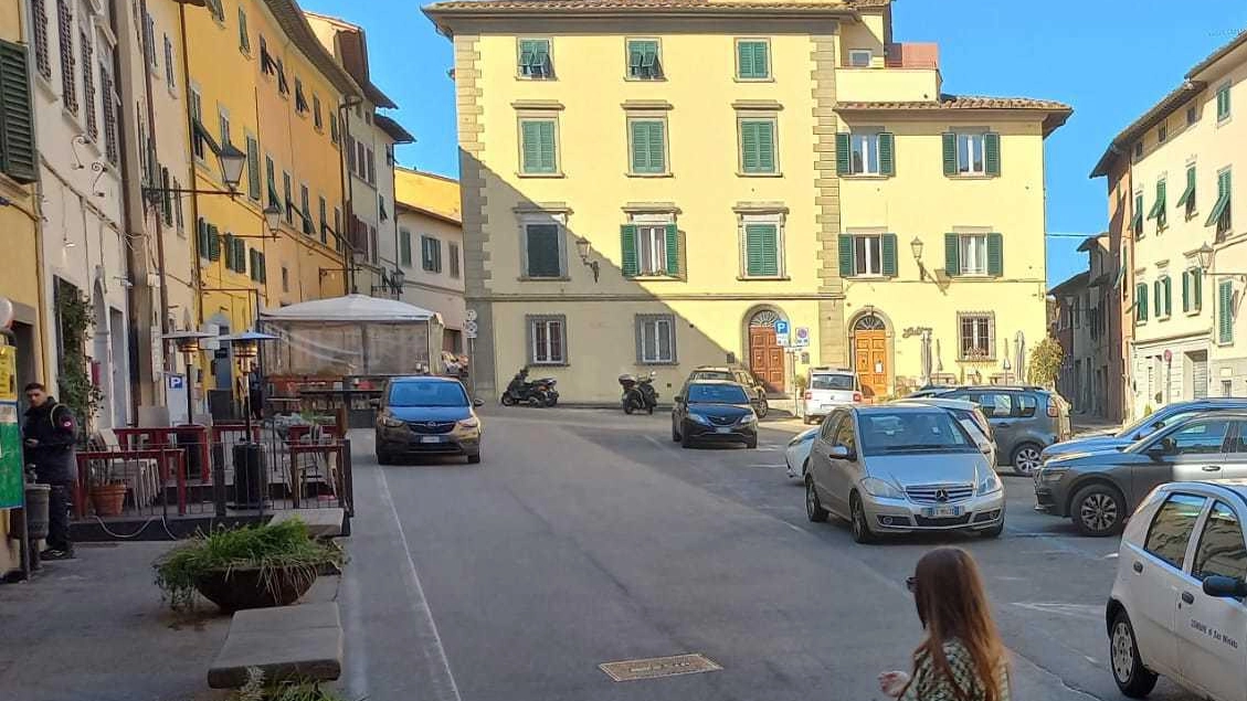 Piazza del Popolo, il duello "Progetto troppo minimal" Scoppia la nuova polemica Piazza del Popolo, il duello "Progetto troppo minimal" Scoppia la nuova polemica