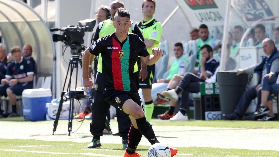 Cesar Falletti, 15 gol, in testa alla classifica marcatori con il compagno Partipilo