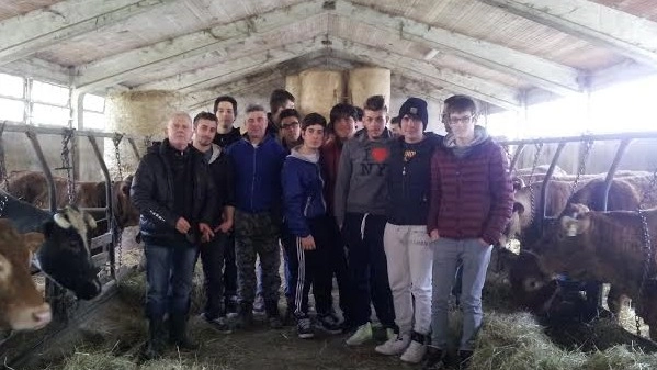 Studenti dell’Istituto Agrario di Fivizzano, che in passato aveva la sede a Soliera (foto di repertorio)