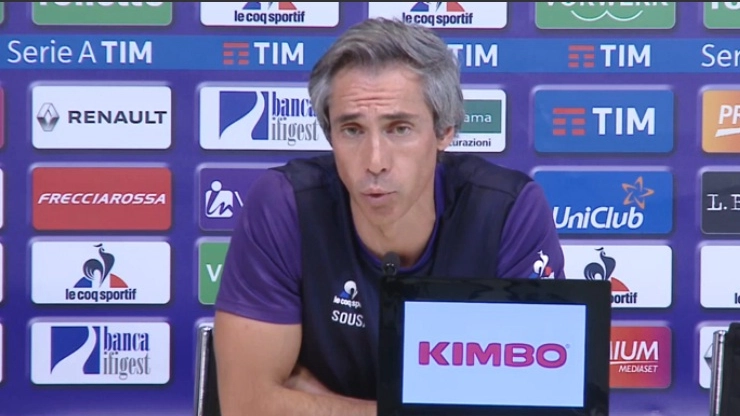 Paulo Sousa durante la conferenza stampa prima di Fiorentina-Milan (da ViolaChannel)