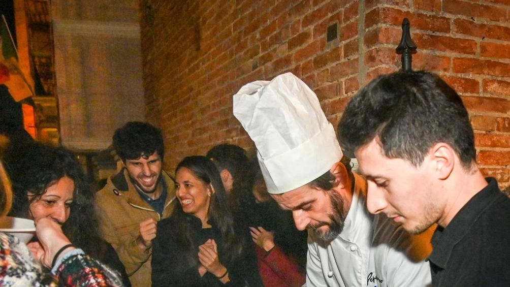 L’assalto a Re Tartufo. In migliaia in città. Il successo della risottata