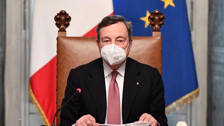 Governo Draghi, il premier prepara il discorso per la fiducia (Ansa)