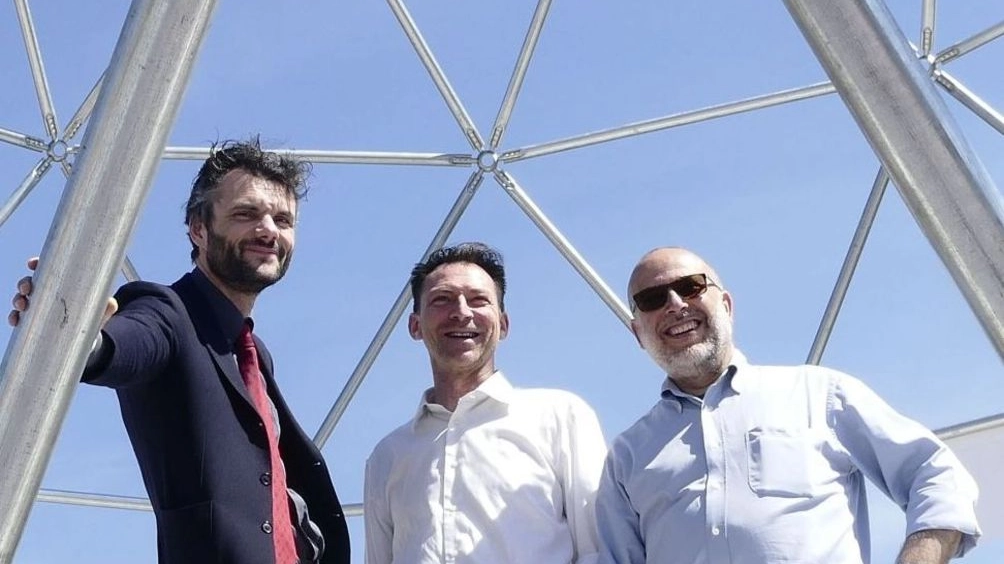 Il sindaco Biffoni con i progettisti del Comune  Paolo Lo Iacono e  Maurizio Silvetti nella nuova struttura 