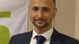 "No alla movida molesta Basta vendita di alcol" "No alla movida molesta Basta vendita di alcol"