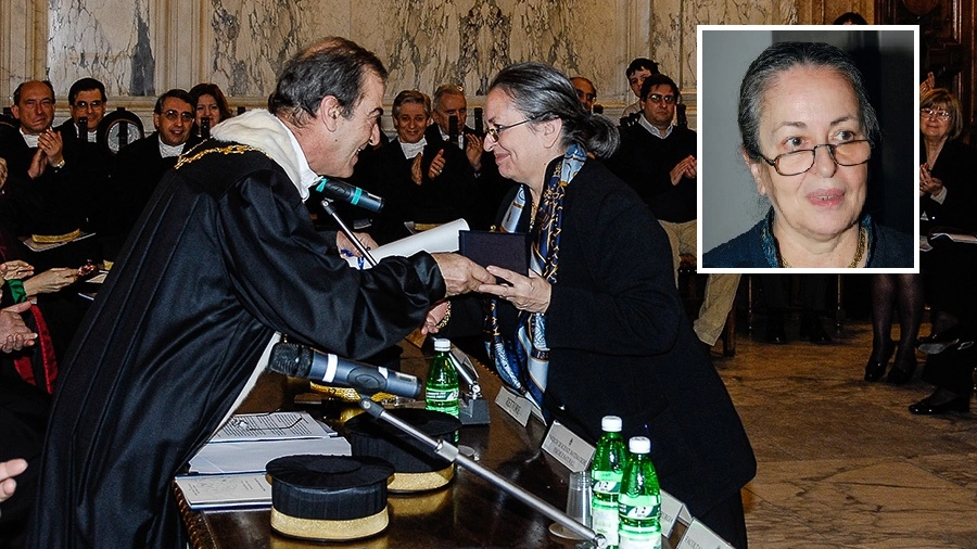 2009: il rettore Pasquali consegna l'Ordine del Cherubino alla professoressa Galbiati 