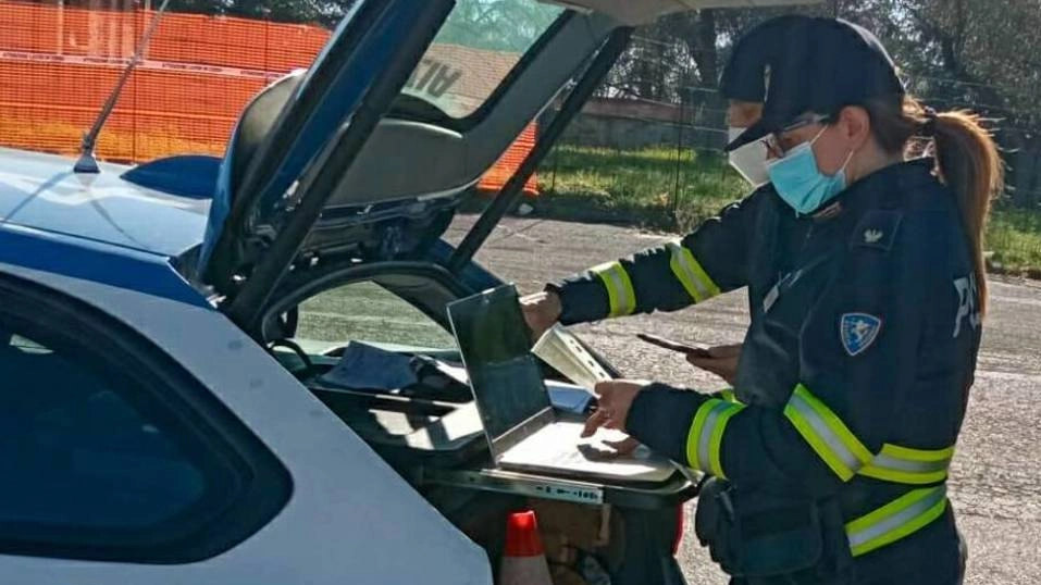 Sul posto è intervenuta la polizia stradale Sul posto è intervenuta la polizia stradale