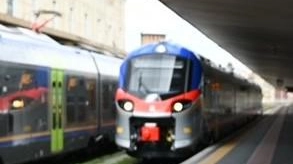 Pendolari in viaggio sui treni ad alta tecnologia "Pop"
