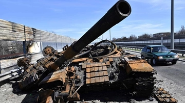 "Dare tank e jet a Kiev è un rischio. La Nato al limite della linea rossa"