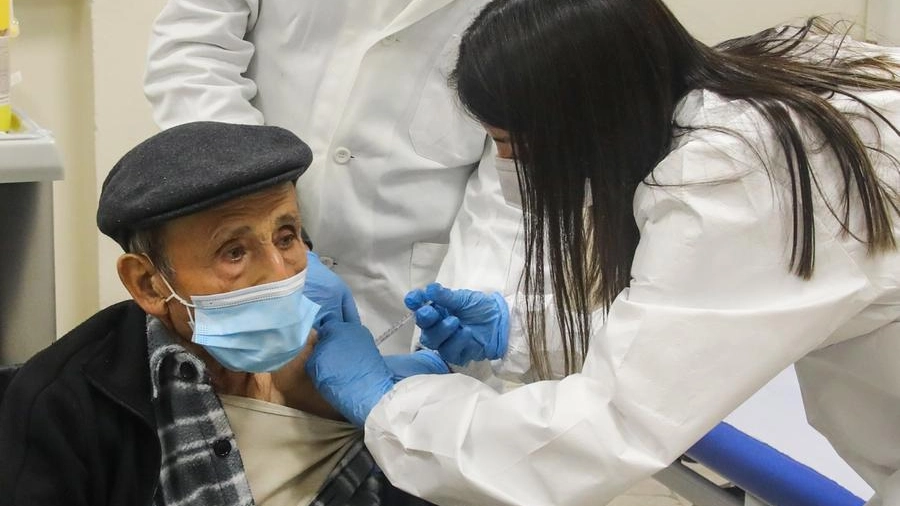 Arriva un vaccino antinfluenzale più forte per gli anziani residenti nelle Rsa