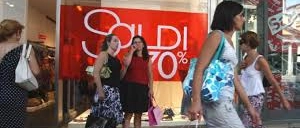 Saldi estivi: a Pisa si spenderanno 110 euro a testa
