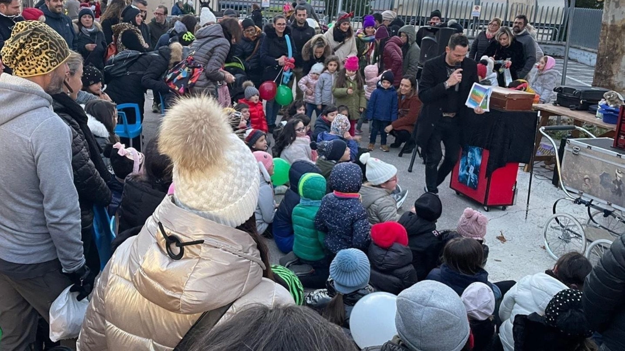 «Natale di Stelle» approda nelle frazioni. Da oggi mercatini, spettacoli, musica. e giochi a Pierle e a Terontola «Natale di Stelle» approda nelle frazioni. Da oggi mercatini, spettacoli, musica. e giochi a Pierle e a Terontola