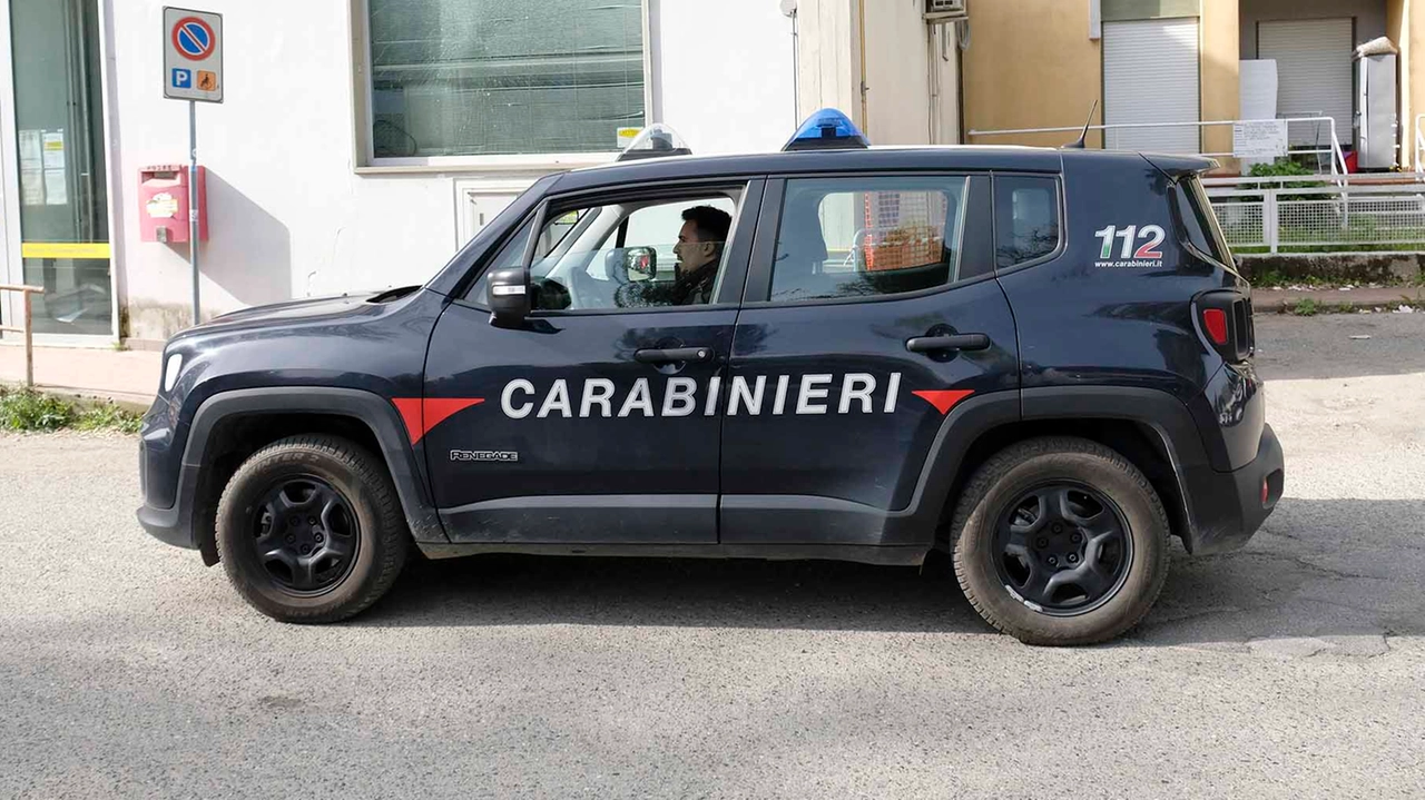 Intensificati i controlli sul territorio da parte dei carabinieri e delle forze dell’ordine ma i furti continuano a ripetersi mentre la paura degli abitanti cresce Intensificati i controlli sul territorio da parte dei carabinieri e delle forze dell’ordine ma i furti continuano a ripetersi mentre la paura degli abitanti cresce