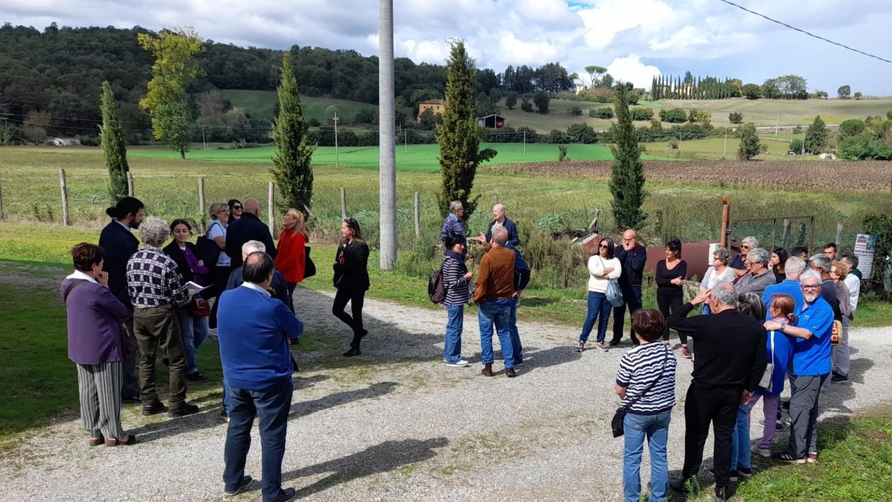 Il comitato sorto nel territorio di Monterchi contro l’attraversamento della valle del Centena: la Due Mari tanto desiderata è ancora osteggiata Il comitato sorto nel territorio di Monterchi contro l’attraversamento della valle del Centena: la Due Mari tanto desiderata è ancora osteggiata